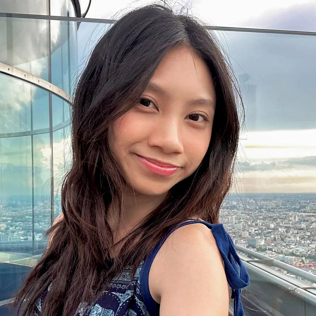 Jocelyn Tan